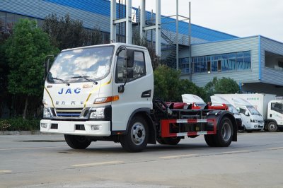 江淮纯电动勾臂垃圾车